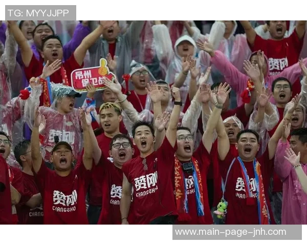 足球帅哥受的魅力与风采如何征服球迷心灵的故事 足球帅哥受的魅力与风采如何征服球迷心灵的故事